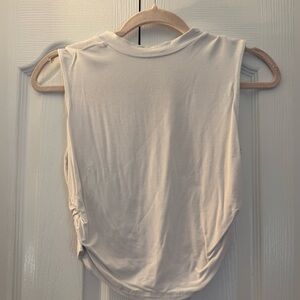 HALARA Sleeveless White Muscle Tee